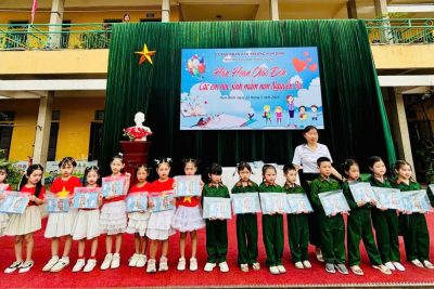 CÁC CON HỌC SINH LỚP 5 TUỔI TRƯỜNG MN NGUYỄN DU THĂM QUAN, TRẢI NGHIỆM TẠI TRƯỜNG TIỂU HỌC HÙNG VƯƠNG